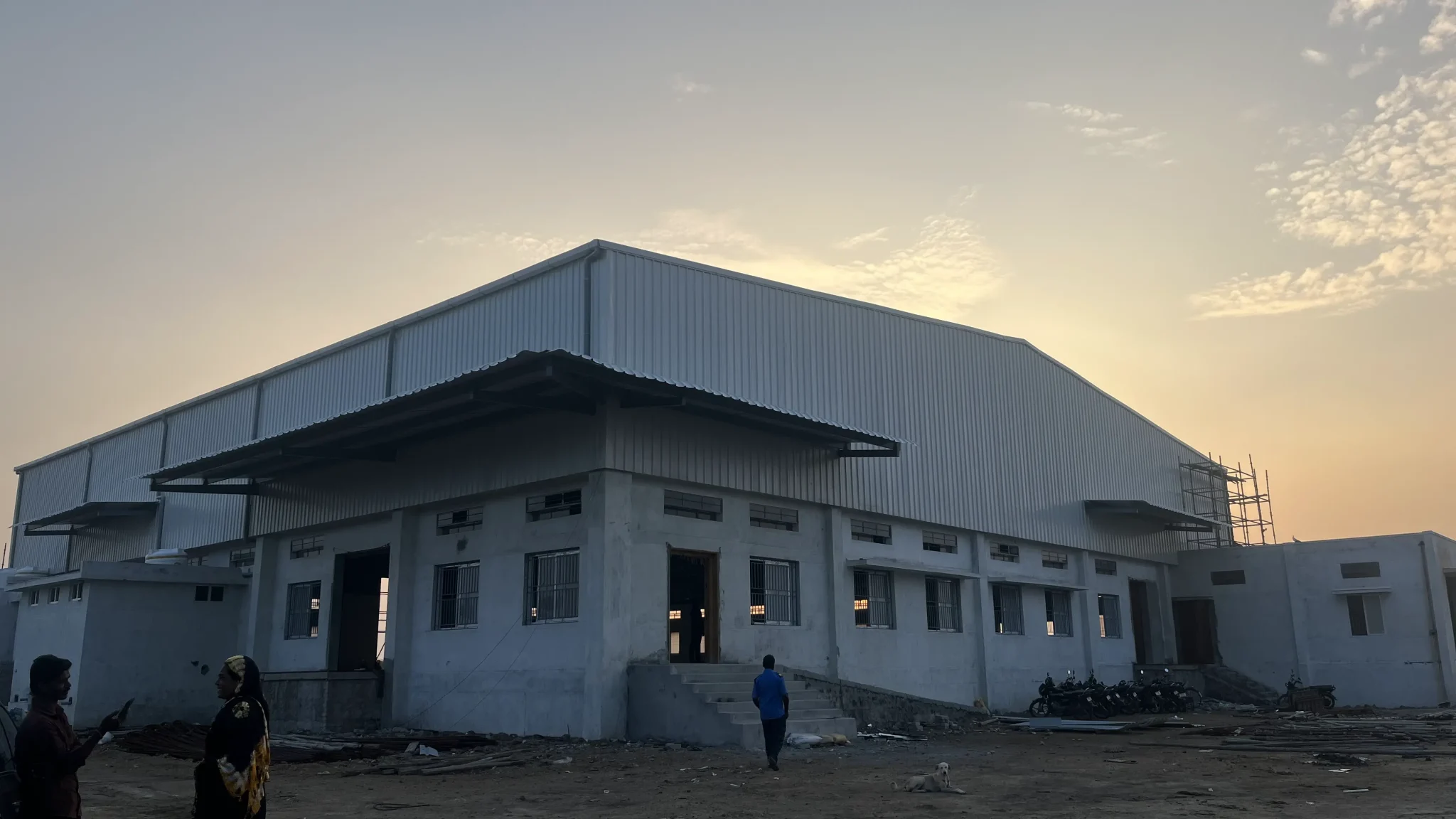 Factory Building and Industrial Pre-Engineered Building Factory Shed.